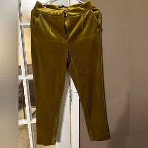 Romeo and Juliet pants . New with tag, size medium, mustard  yellow color